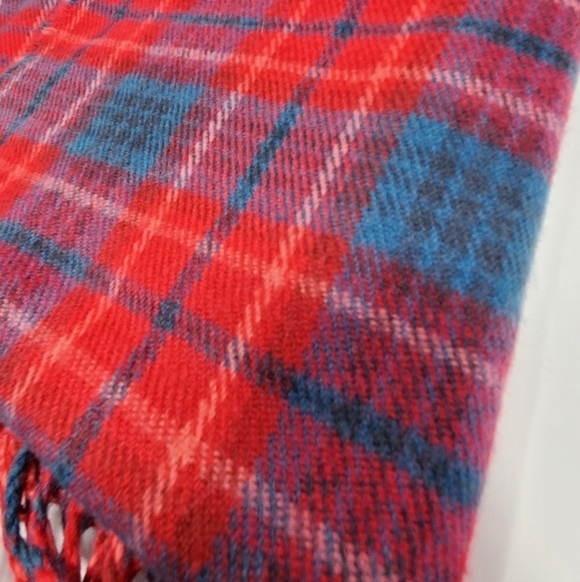 EDDIE BAUER OVERSIZE BLANKET SCARF SHAWL WRAP RED & BLUE PLAID FRINGE WOMEN OS - Picture 14 of 14